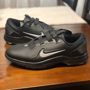 Nike Tiger Woods 71 FastFit Golf shoes